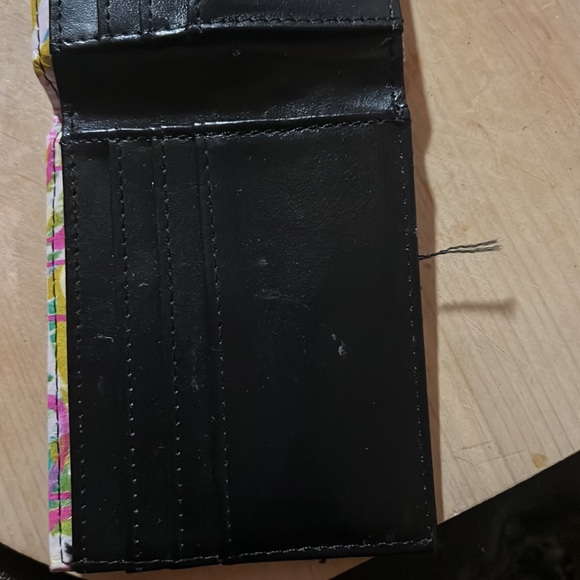 Fresh Supply Co colorful wallet in great condition. - Picture 7 of 7